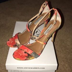 EUC Gorgeous Steve Madden stiletto heels size 8